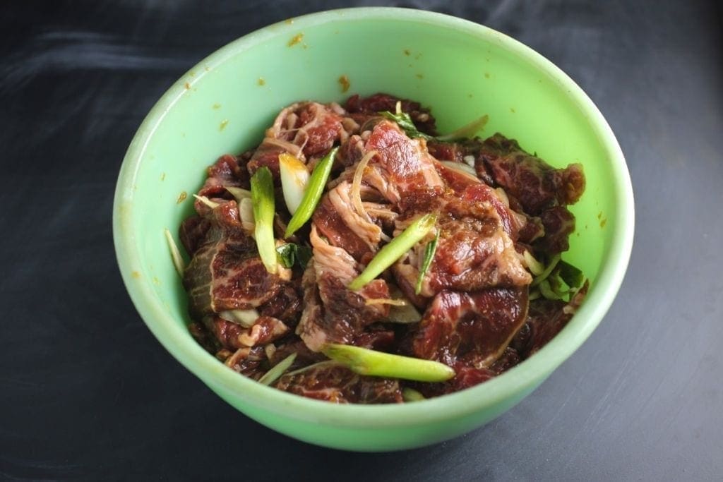 Bulgogi (Korean Marinaded Beef) Lettuce Wraps