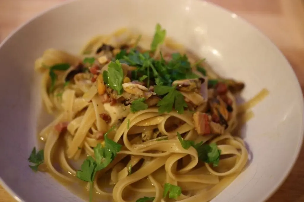 Linguini with leftover mussels and clams