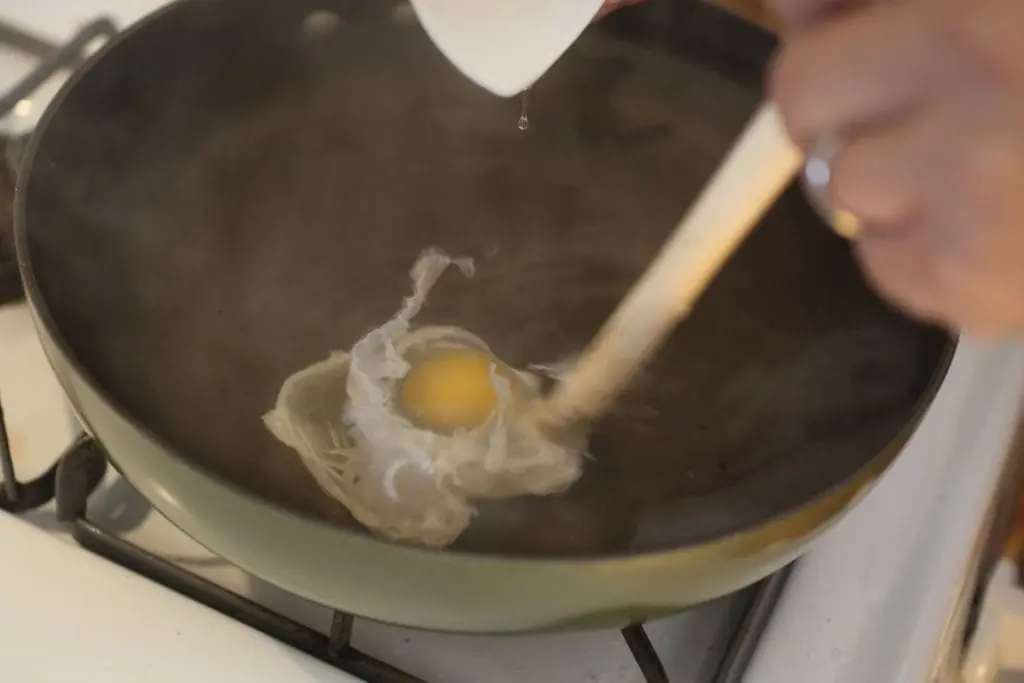 Egg poaching process