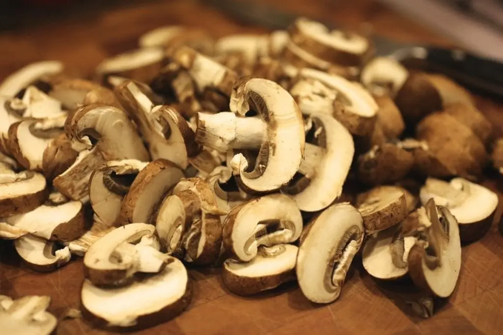 Chicken Baked with Creamy Mushroom Sauce