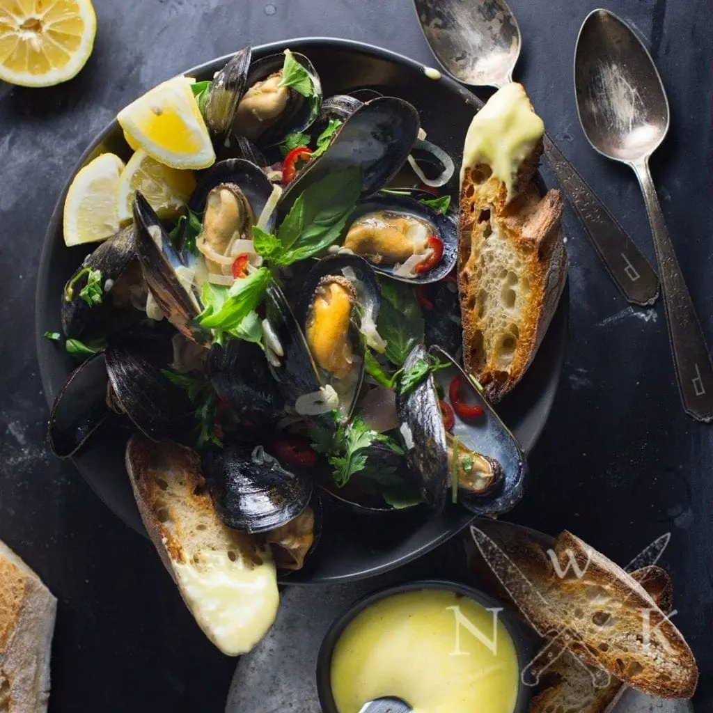 Steamed Mussels With Wheat Beer and Basil (and Garlicky Aïoli Toasts)