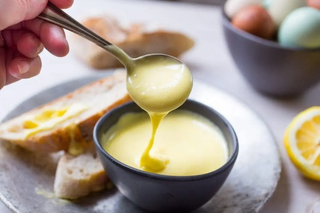 Creamy, Homemade Aioli (Garlicky, Lemony Mayo)