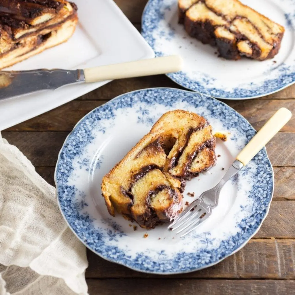 Unbelievably Delicious Chocolate Babka