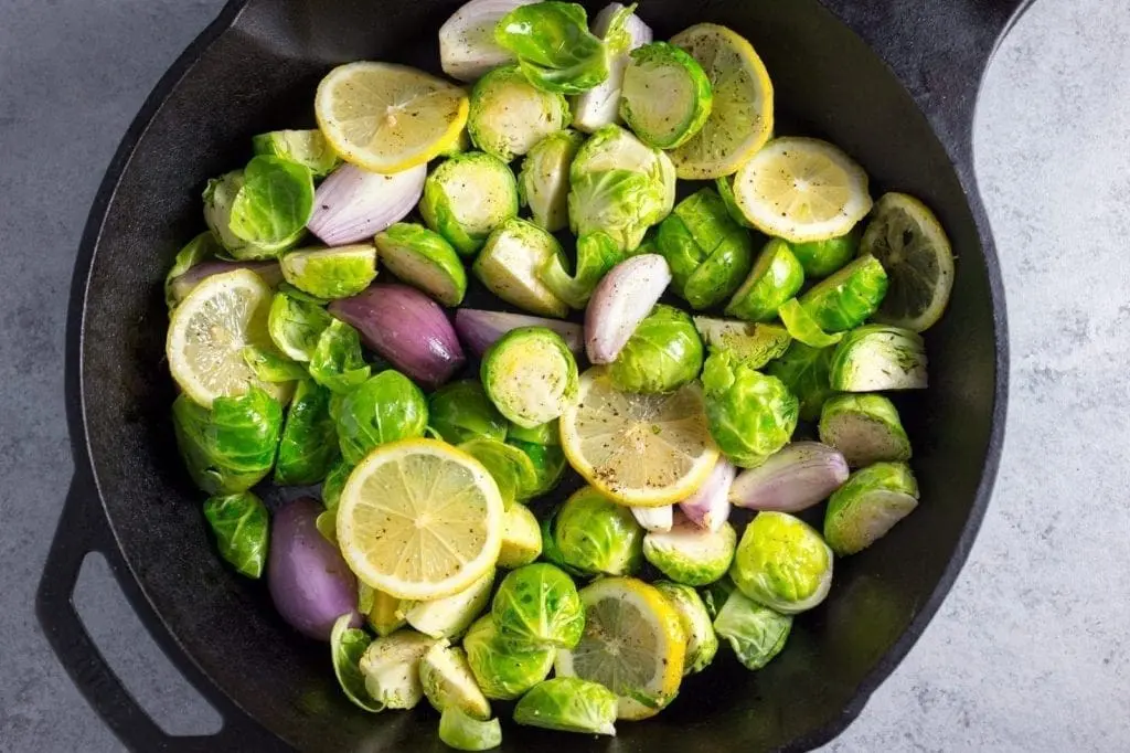 Set the vegetables into the pan