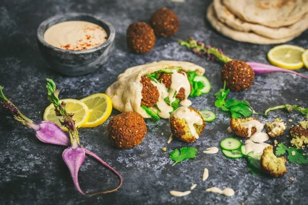 Falafel with Pita bread and Tahini Sauce