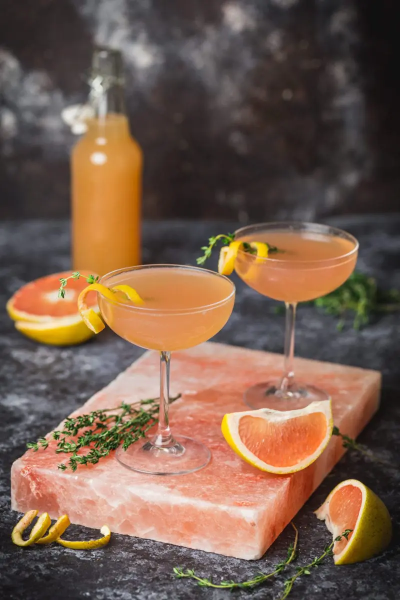 Grapefruit and Thyme Cocktail