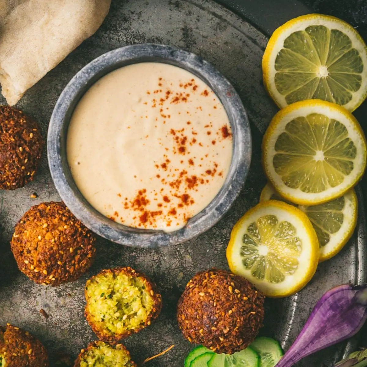 Tahini Sauce With Lemon and Garlic