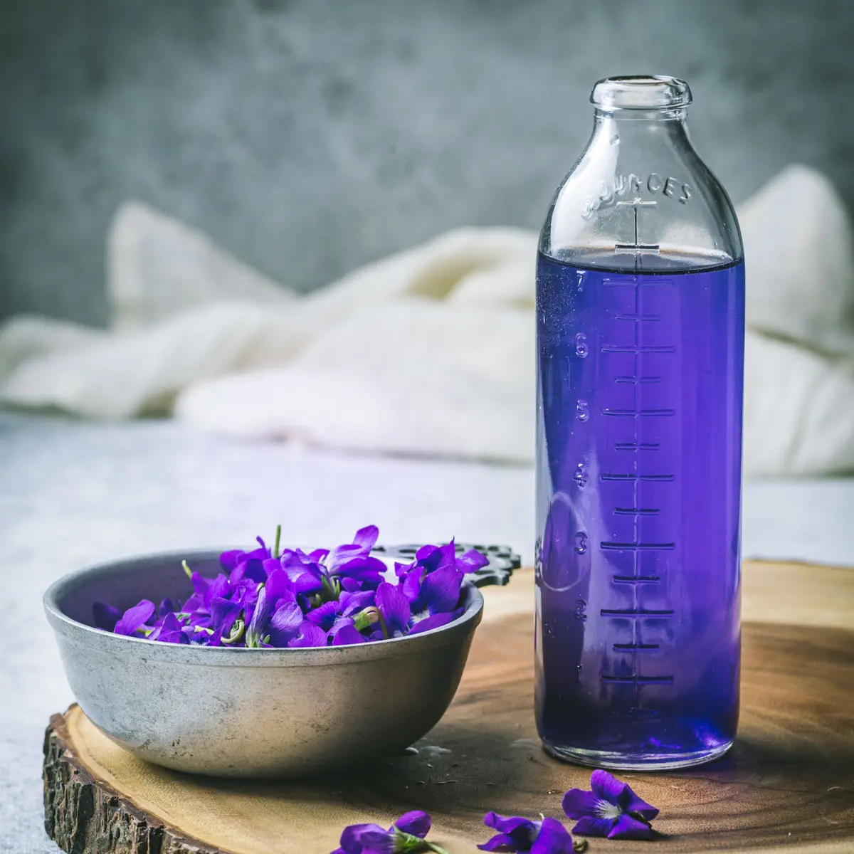 Aviation Cocoktail with Violet Syrup