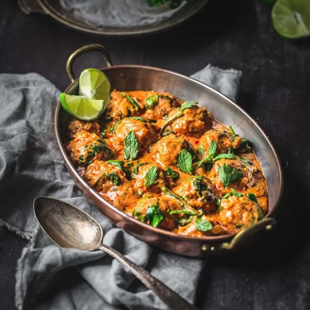 Red Curry Chicken Meatballs