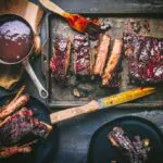 Glazed barbecued pork ribs