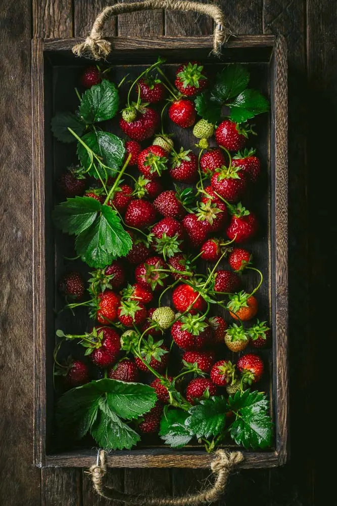 Strawberries in box vertical 1