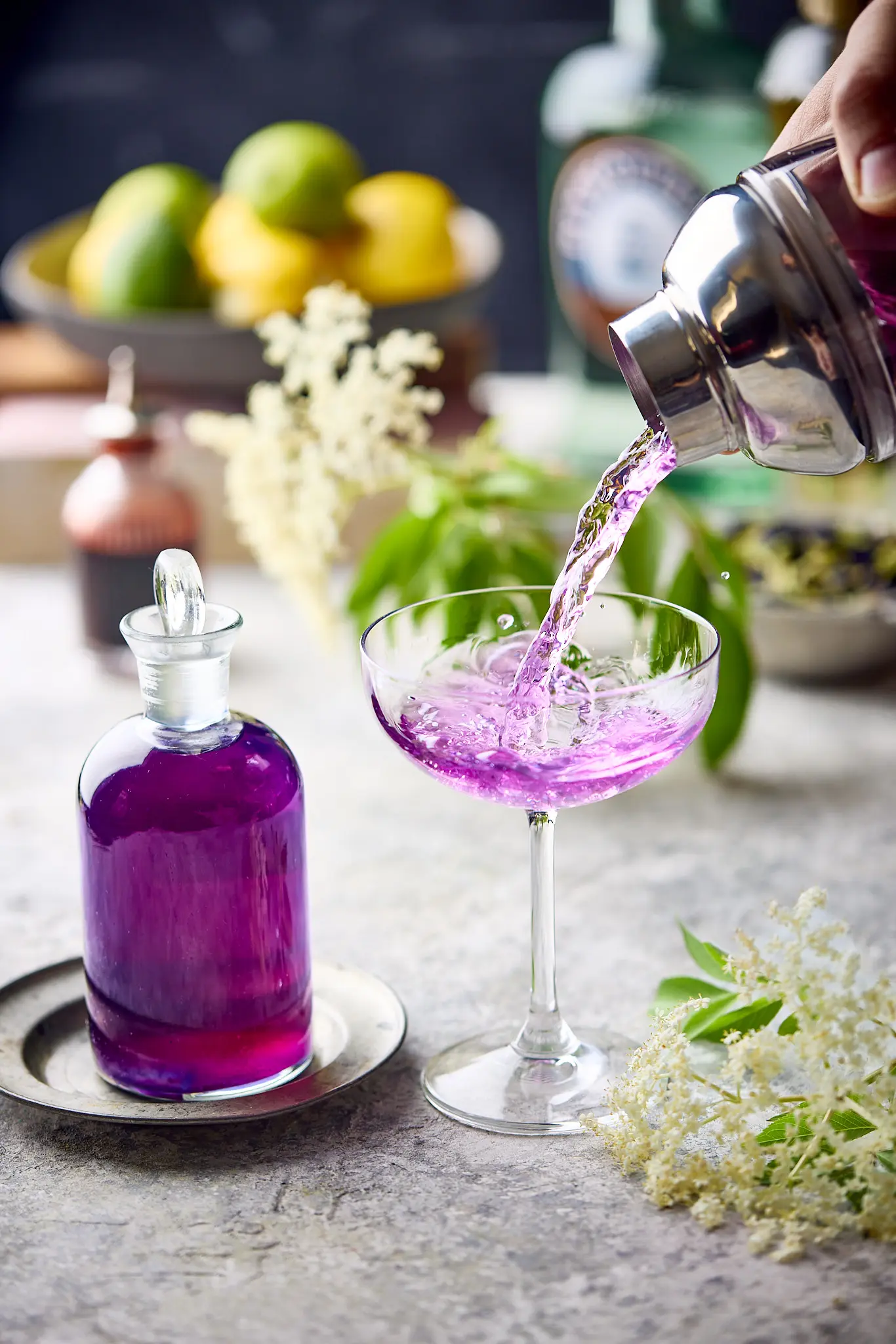 Butterfly Pea Cocktail0191