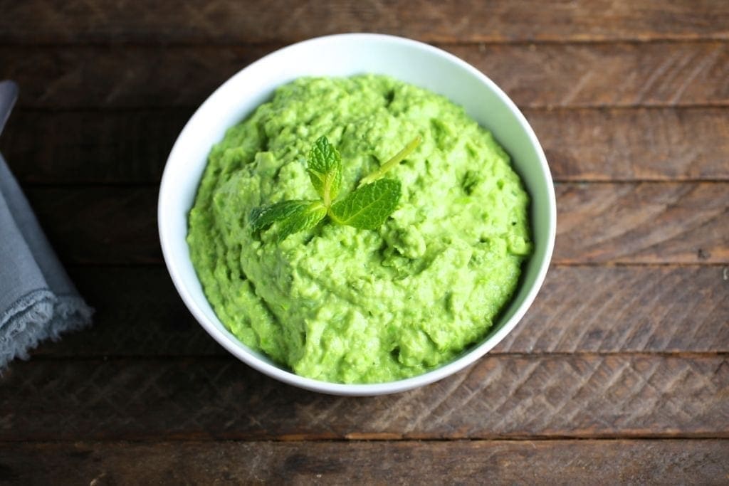 Pea purée with mascarpone and mint