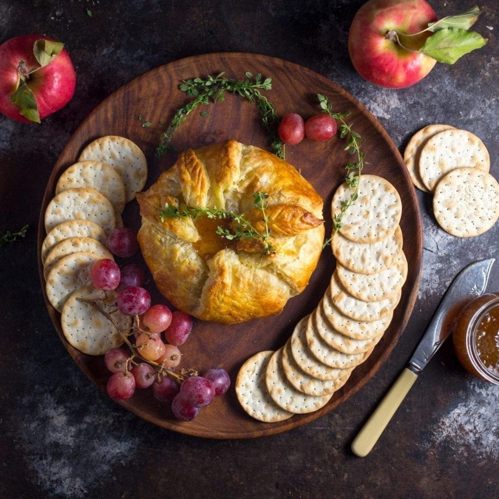 Baked Brie en Croute with Fig Jam