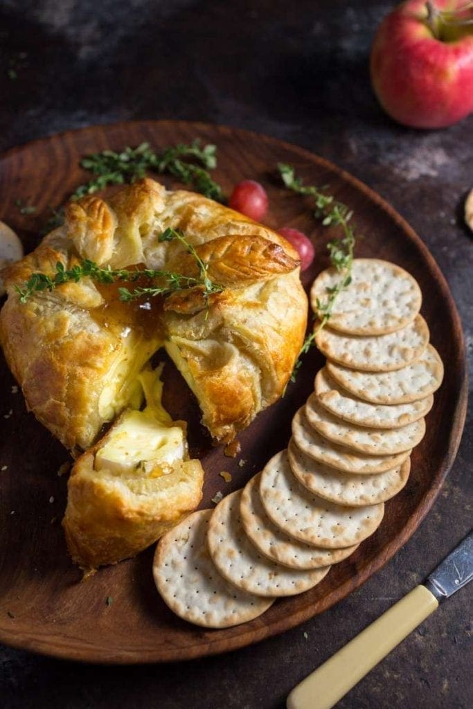 Simple Baked Brie en Croûte with Thyme and Fig Jam